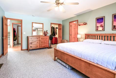 8 Acorn Lane Lewiston ME 04240