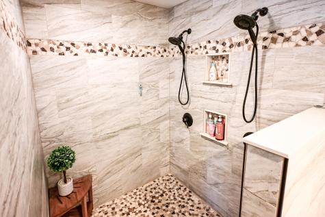 8 Acorn Lane Lewiston ME 04240