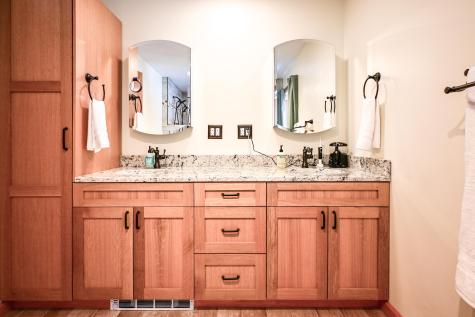 8 Acorn Lane Lewiston ME 04240