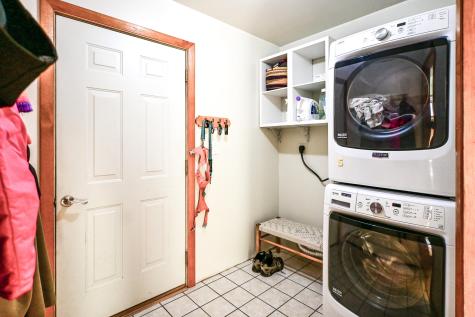 8 Acorn Lane Lewiston ME 04240