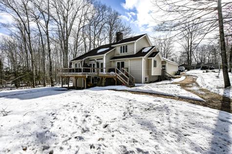 8 Acorn Lane Lewiston ME 04240