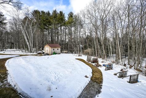 8 Acorn Lane Lewiston ME 04240