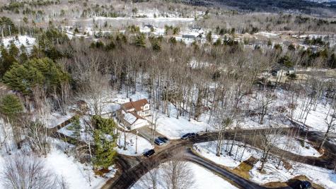 8 Acorn Lane Lewiston ME 04240