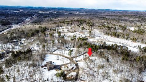 8 Acorn Lane Lewiston ME 04240