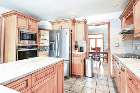 8 Acorn Lane Lewiston ME 04240