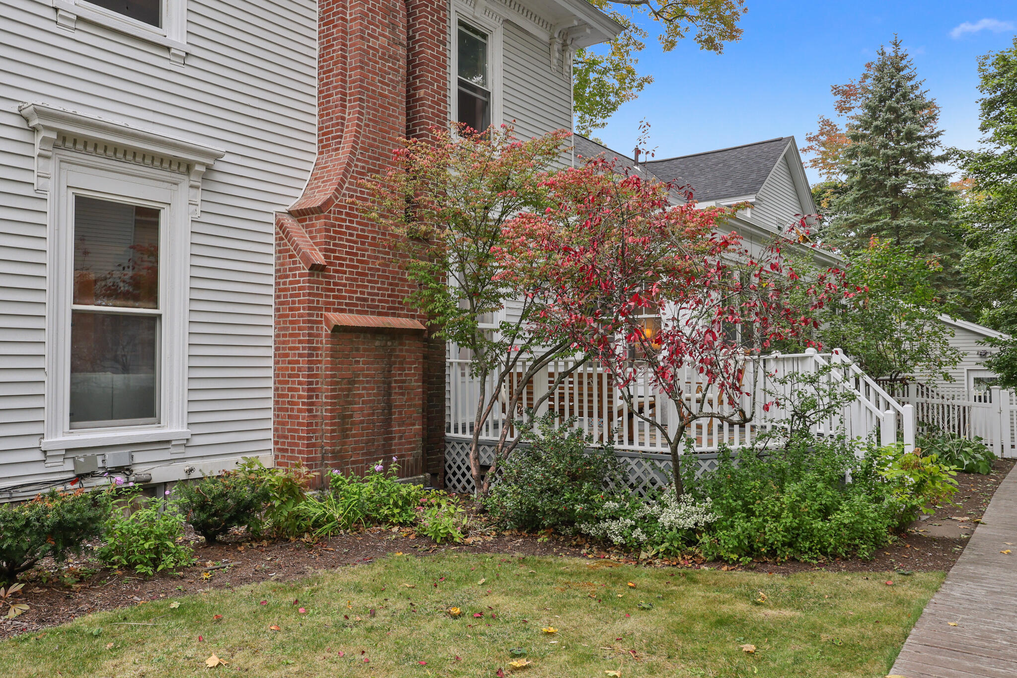 51 Grove Street Bangor ME 04401