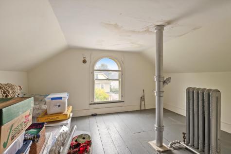 51 Grove Street Bangor ME 04401