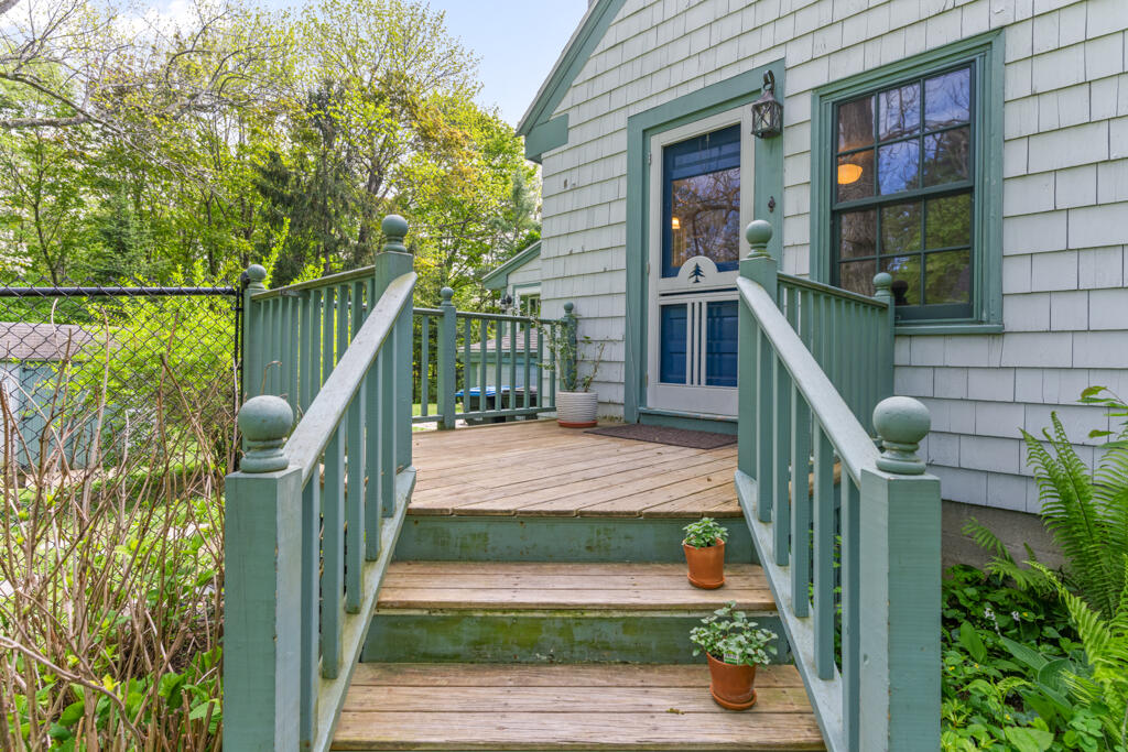 94 Leighton Road Falmouth ME 04105