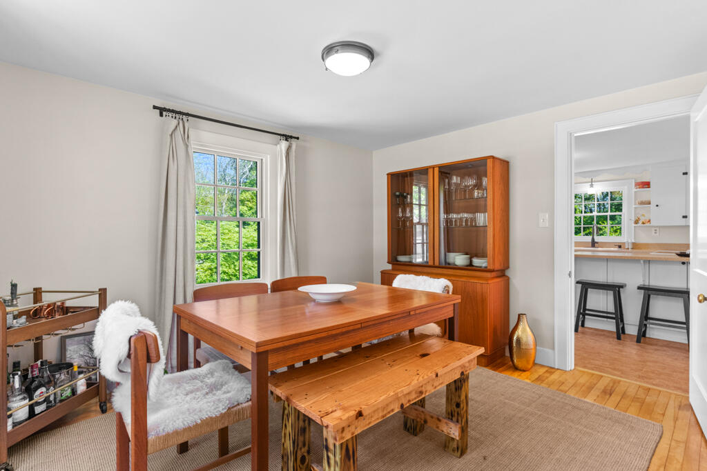 94 Leighton Road Falmouth ME 04105