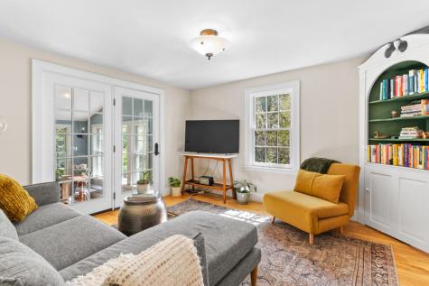 94 Leighton Road Falmouth ME 04105