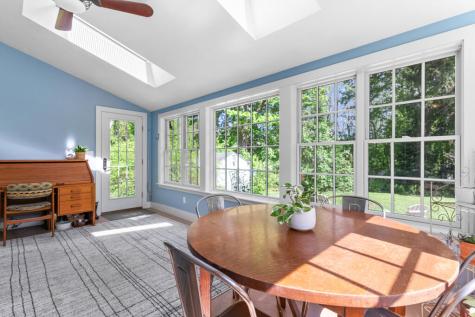 94 Leighton Road Falmouth ME 04105