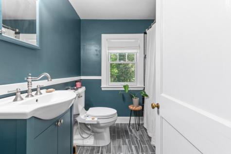 94 Leighton Road Falmouth ME 04105