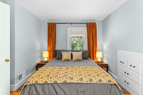 94 Leighton Road Falmouth ME 04105