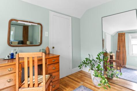 94 Leighton Road Falmouth ME 04105