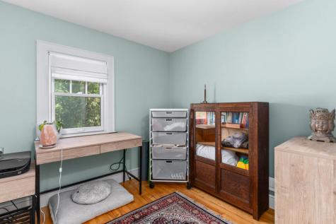 94 Leighton Road Falmouth ME 04105