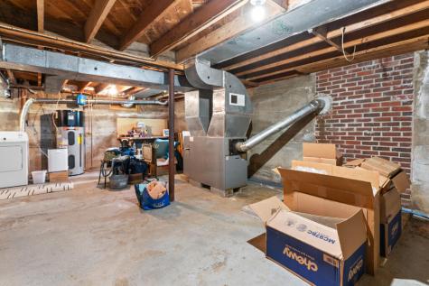 94 Leighton Road Falmouth ME 04105