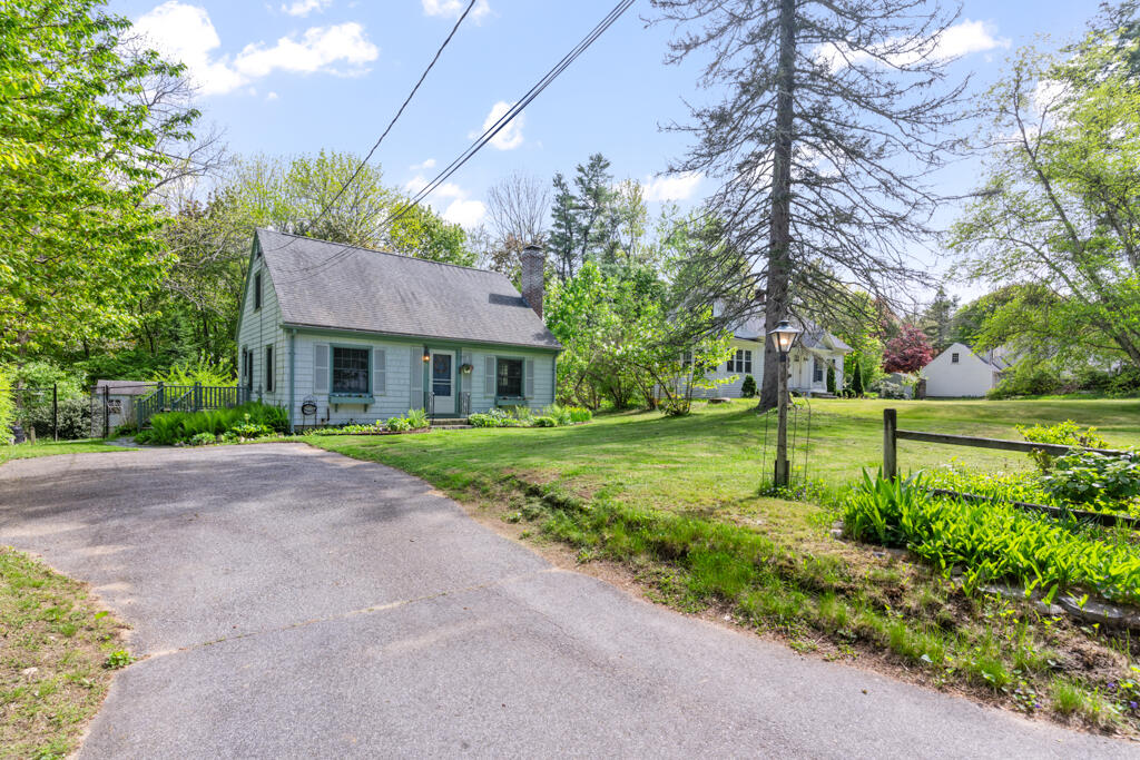 94 Leighton Road Falmouth ME 04105