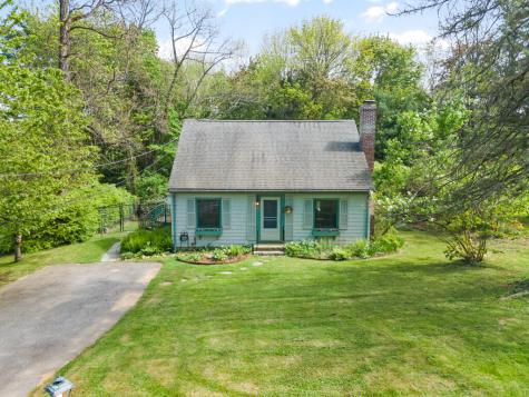 94 Leighton Road Falmouth ME 04105