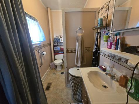 27 Pleasant Street Lubec ME 04652