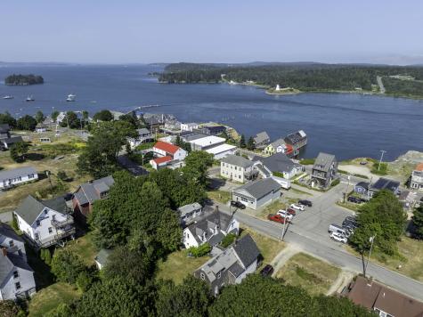 27 Pleasant Street Lubec ME 04652