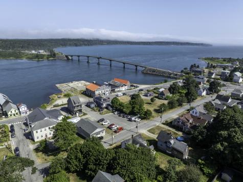 27 Pleasant Street Lubec ME 04652