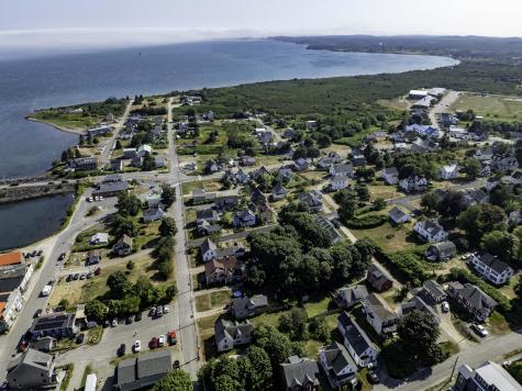 27 Pleasant Street Lubec ME 04652