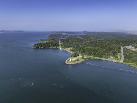 27 Pleasant Street Lubec ME 04652