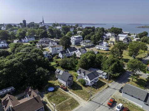 27 Pleasant Street Lubec ME 04652