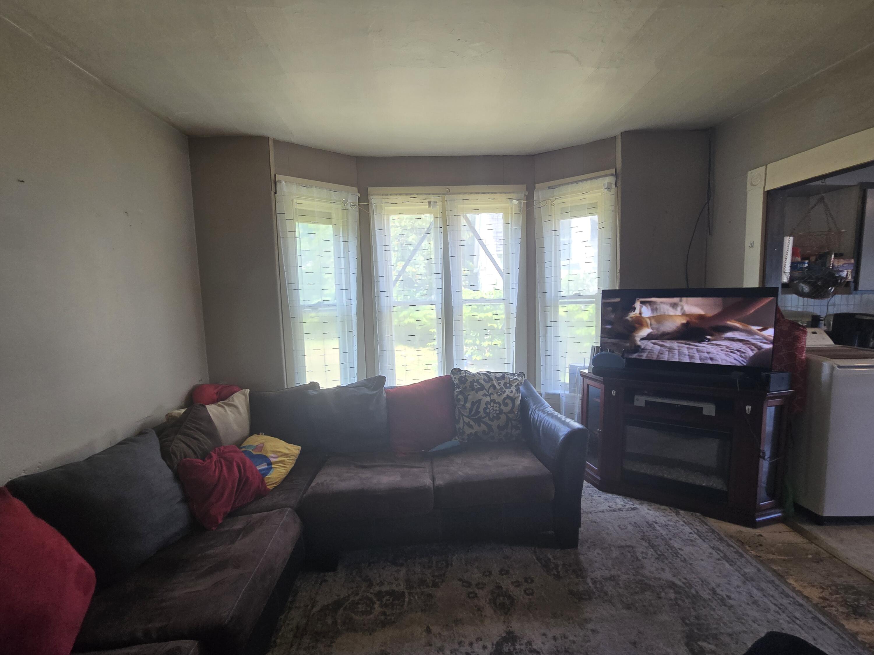 27 Pleasant Street Lubec ME 04652