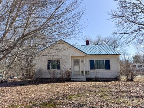 108 Enfield Road Lincoln ME 04457