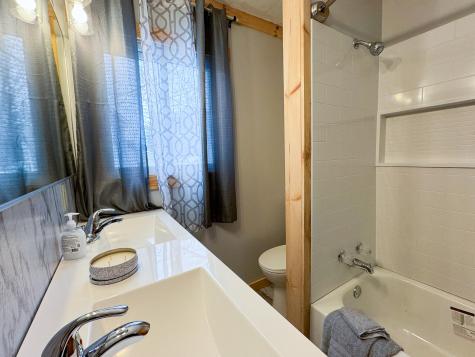 108 Enfield Road Lincoln ME 04457