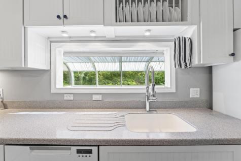 10 Cheverus Road Cape Elizabeth ME 04107