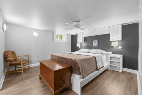 10 Cheverus Road Cape Elizabeth ME 04107