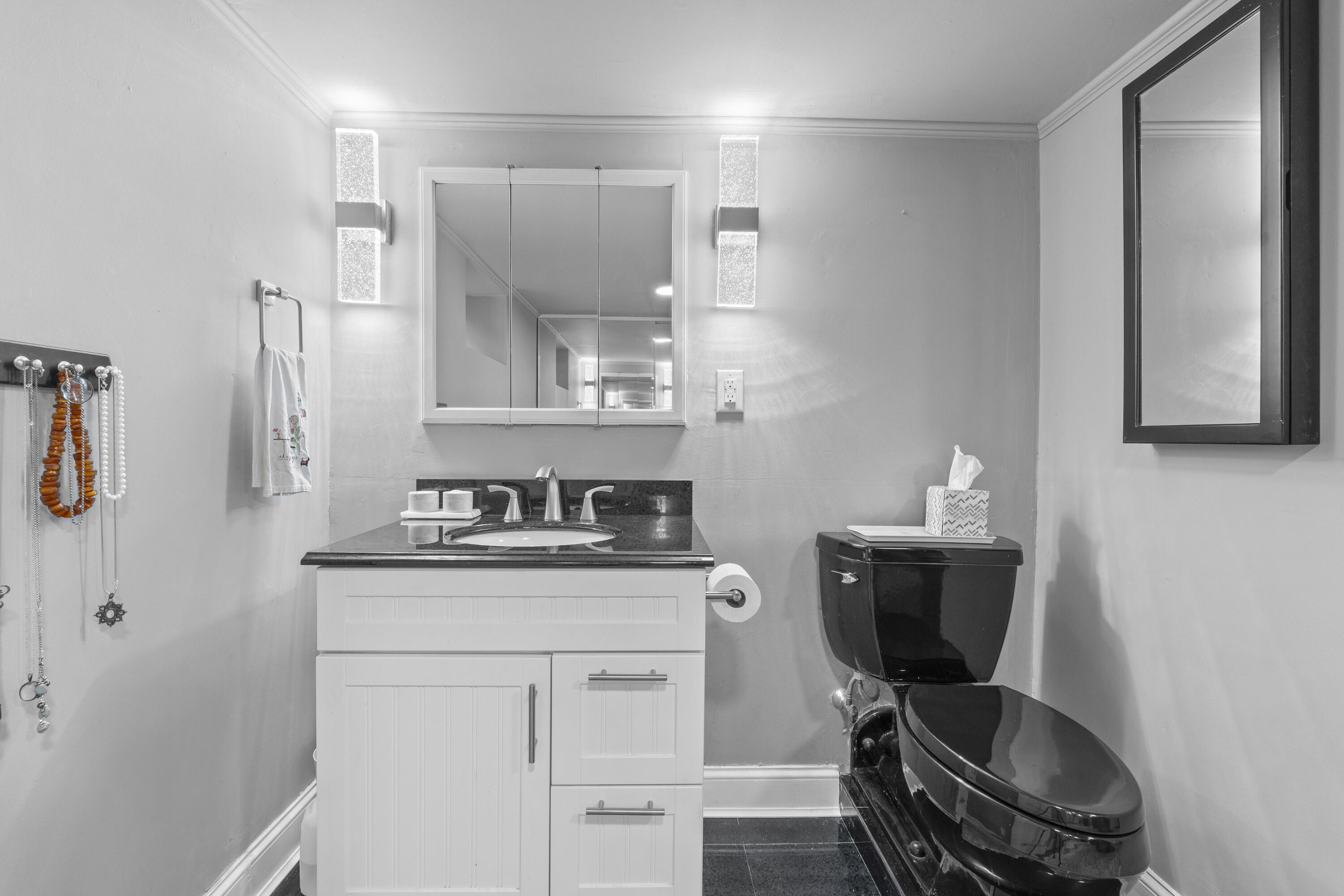 10 Cheverus Road Cape Elizabeth ME 04107