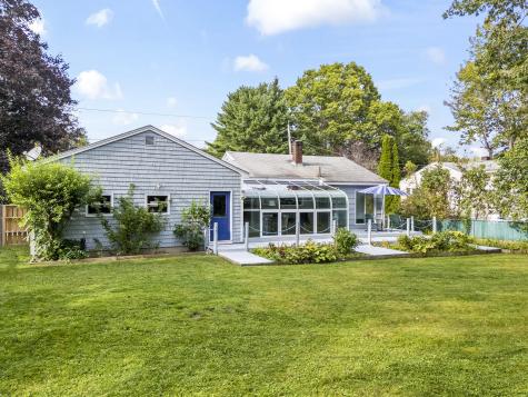 10 Cheverus Road Cape Elizabeth ME 04107