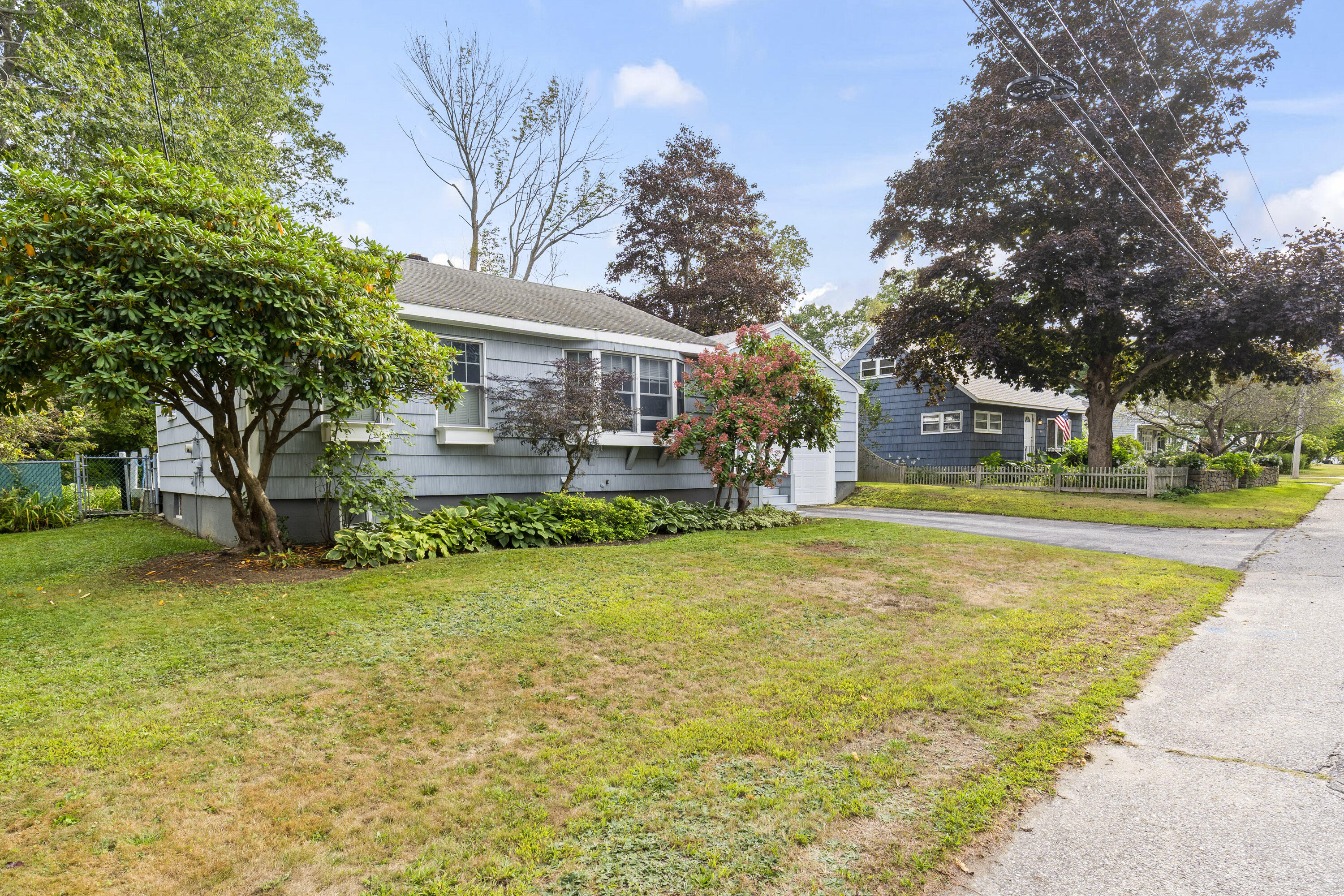 10 Cheverus Road Cape Elizabeth ME 04107