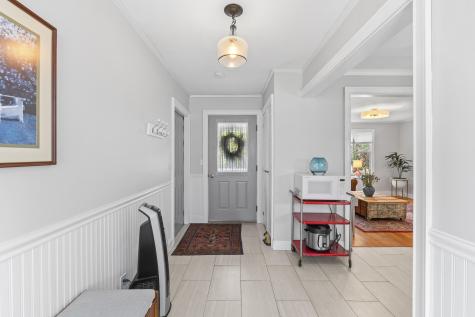 10 Cheverus Road Cape Elizabeth ME 04107