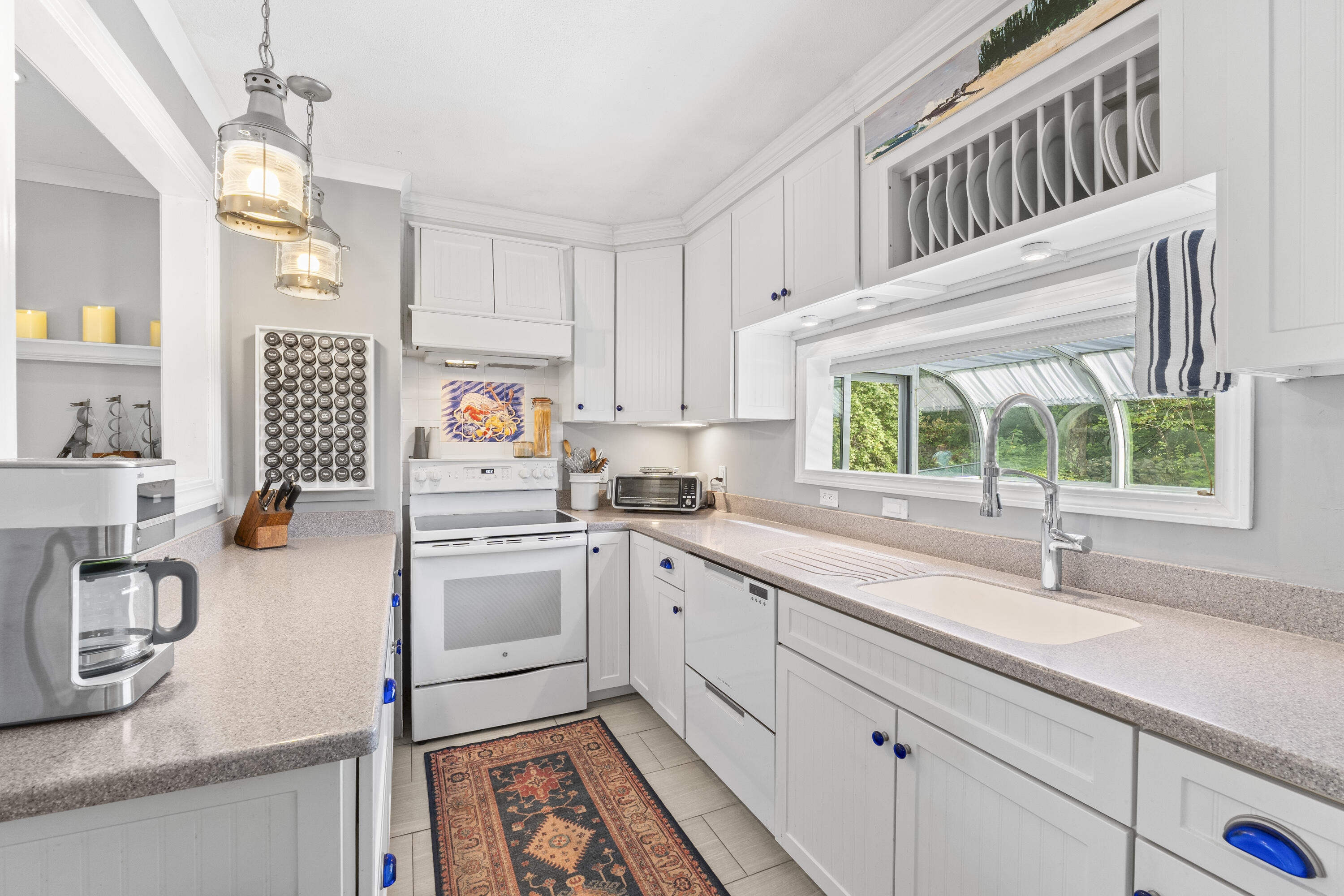 10 Cheverus Road Cape Elizabeth ME 04107