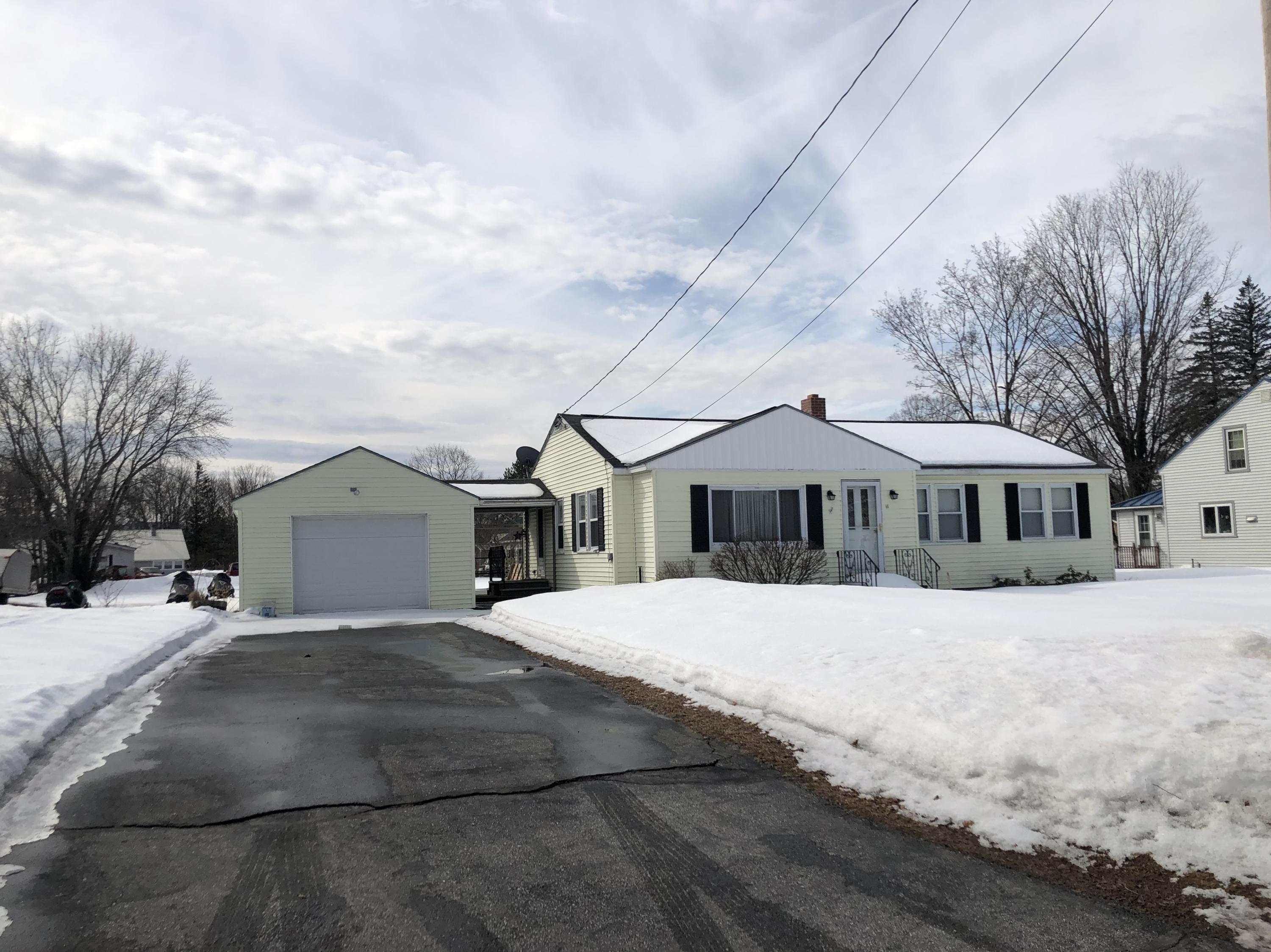 11 Park Avenue Dixfield ME 04224