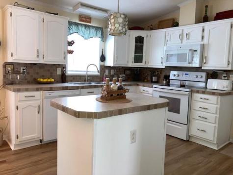 8 Pinecone Drive Alfred ME 04002