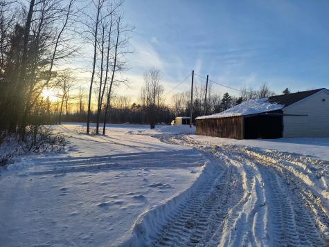 130 Tiger Hill Road Oxford ME 04270