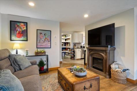 57 Farmview Lane Freeport ME 04032