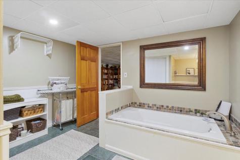 57 Farmview Lane Freeport ME 04032