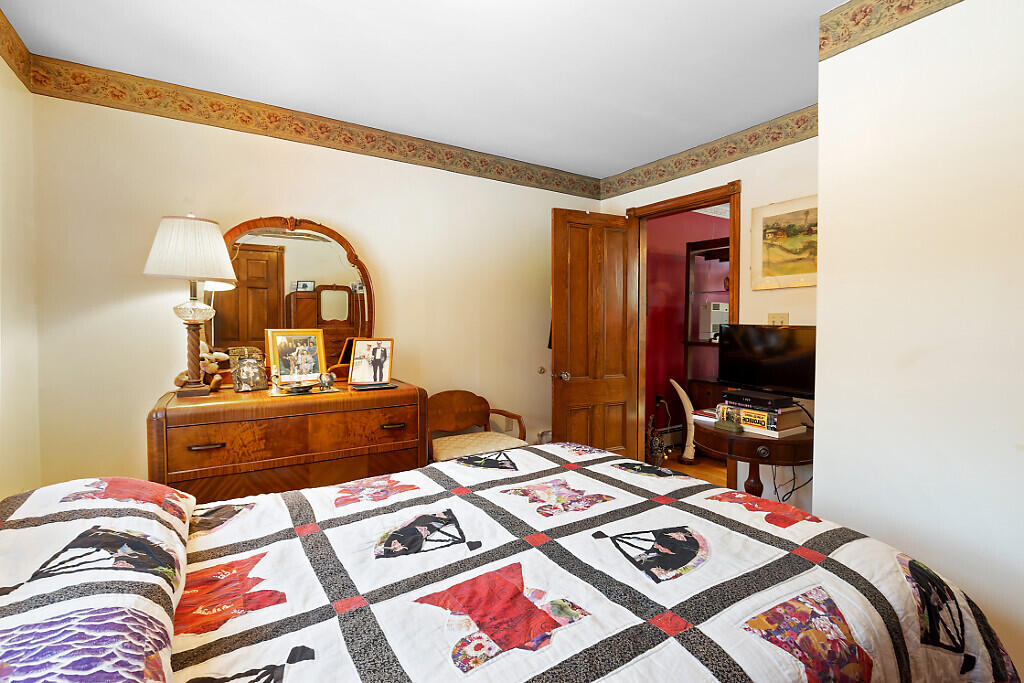 23 Maplerock Lane West Gardiner ME 04345