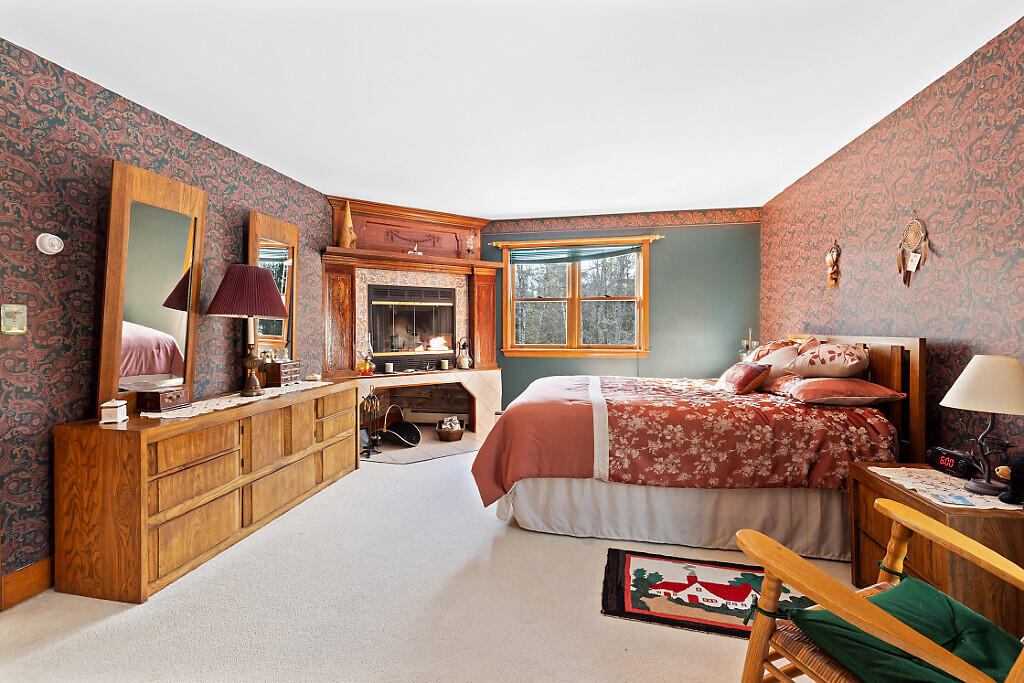 23 Maplerock Lane West Gardiner ME 04345