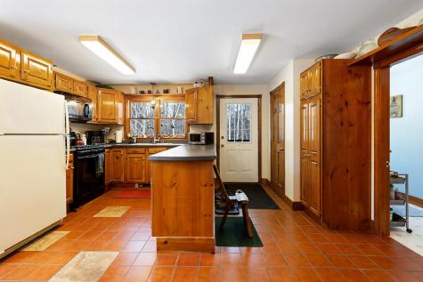 23 Maplerock Lane West Gardiner ME 04345