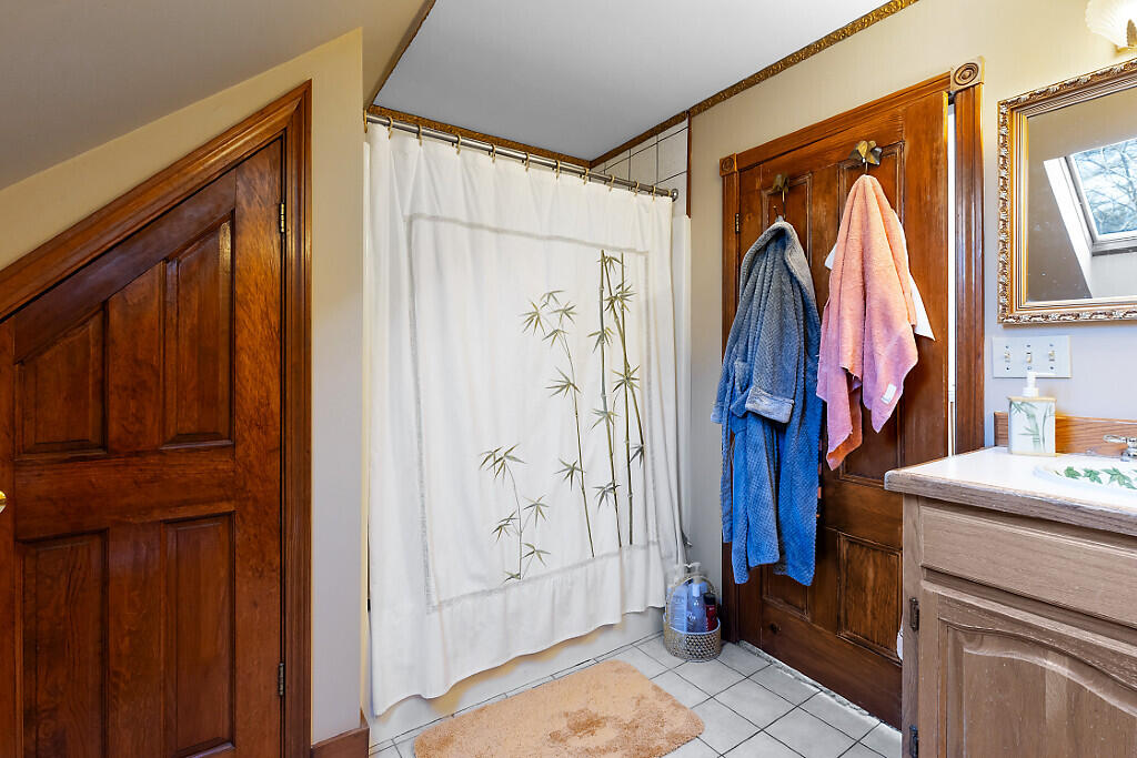 23 Maplerock Lane West Gardiner ME 04345