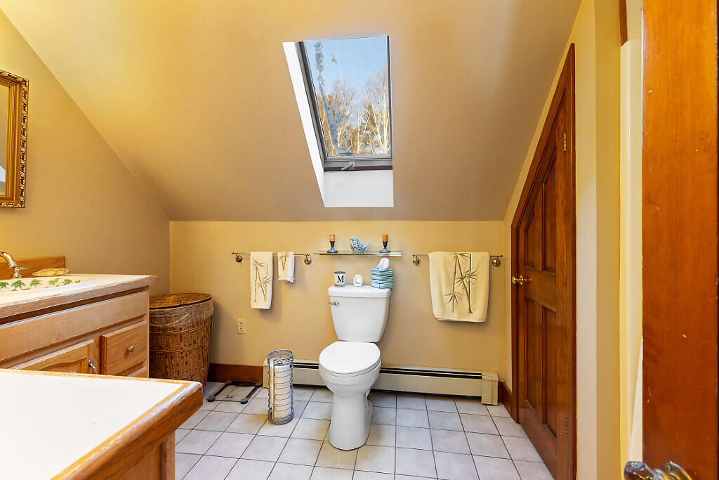 23 Maplerock Lane West Gardiner ME 04345