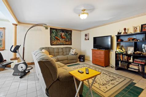 23 Maplerock Lane West Gardiner ME 04345