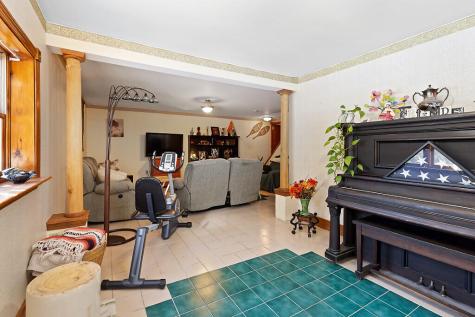 23 Maplerock Lane West Gardiner ME 04345